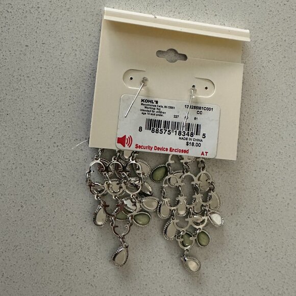 MUDD Green Chandelier Earrings - Picture 2 of 4